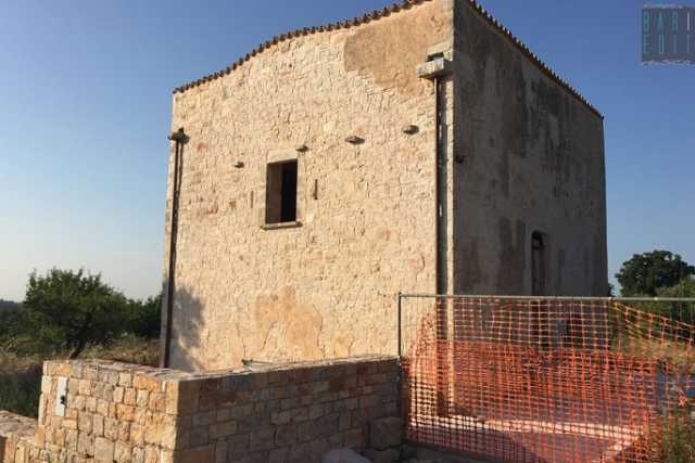 L�antica "neviera" di Castellana, dove i fiocchi si trasformavano in utile ghiaccio